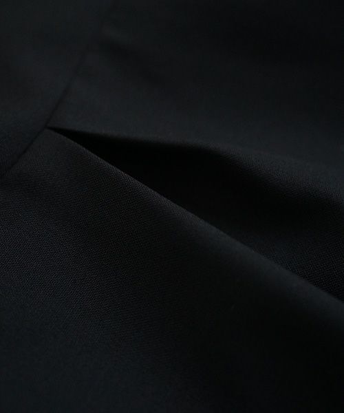 Mochi<br>モチ<br>jumper tuck skirt [black]<br>ジャンパータックスカート