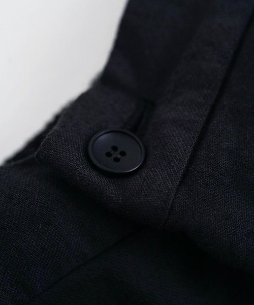 Mochi.モチ.asymmetry wide pants [sumi]