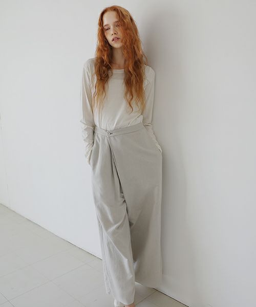 Mochi.モチ.asymmetry wide pants [natural]
