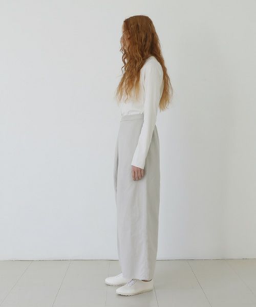 Mochi.モチ.asymmetry wide pants [natural]