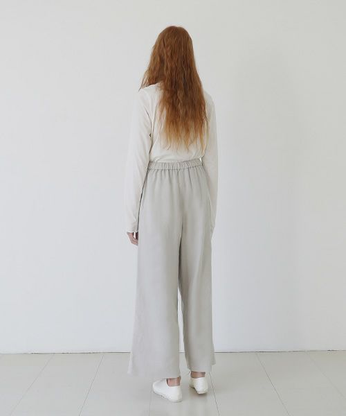 Mochi.モチ.asymmetry wide pants [natural]