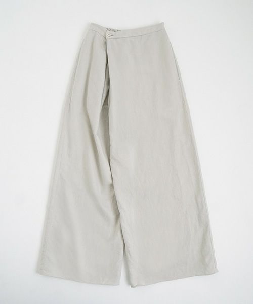 Mochi.モチ.asymmetry wide pants [natural]