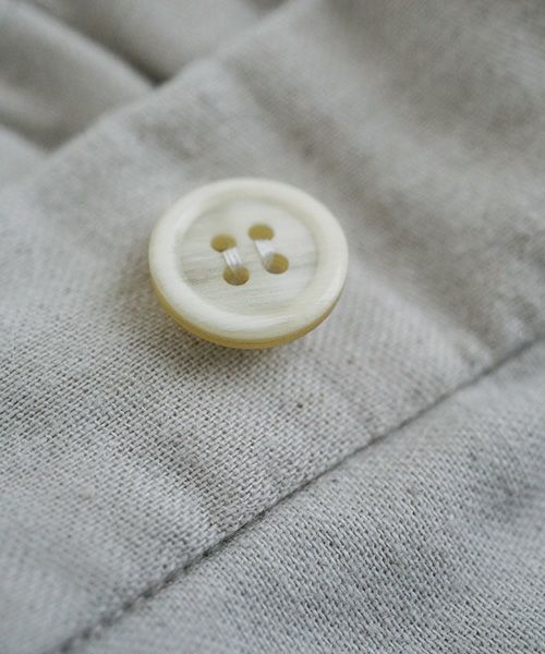 Mochi.モチ.asymmetry wide pants [natural]