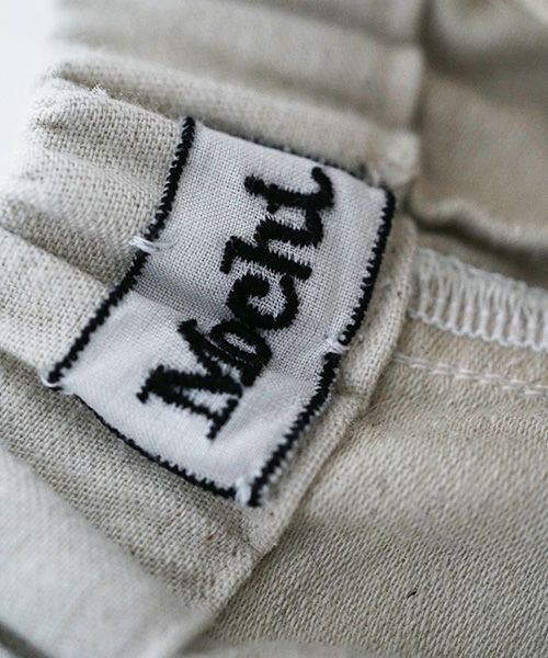 Mochi.モチ.asymmetry wide pants [natural]