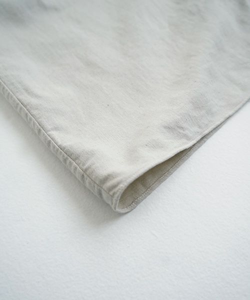 Mochi.モチ.asymmetry wide pants [natural]