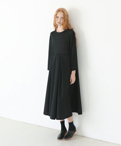 Mochi.モチ.flare sleeve dress [black]
