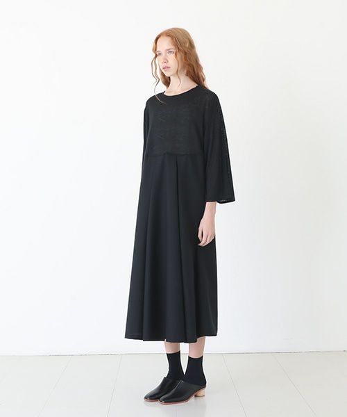 Mochi.モチ.flare sleeve dress [black]