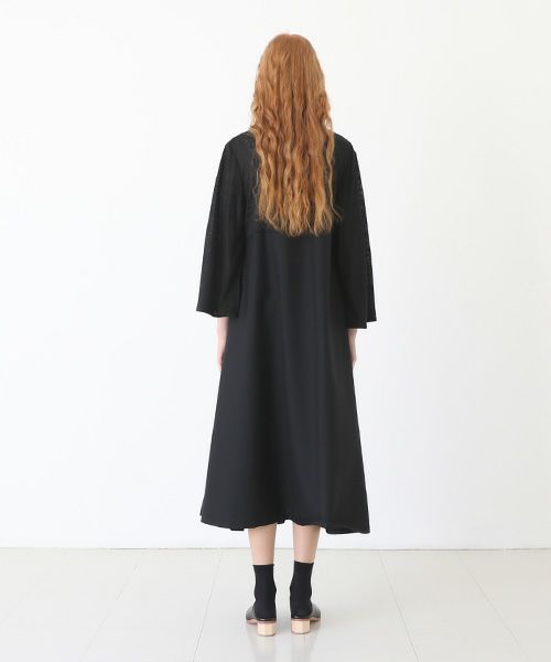 Mochi.モチ.flare sleeve dress [black]