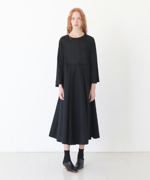 Mochi.モチ.flare sleeve dress [black]