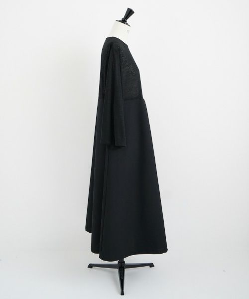 Mochi.モチ.flare sleeve dress [black]