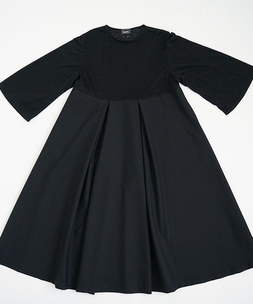 Mochi.モチ.flare sleeve dress [black]