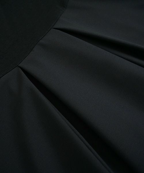 Mochi.モチ.flare sleeve dress [black]