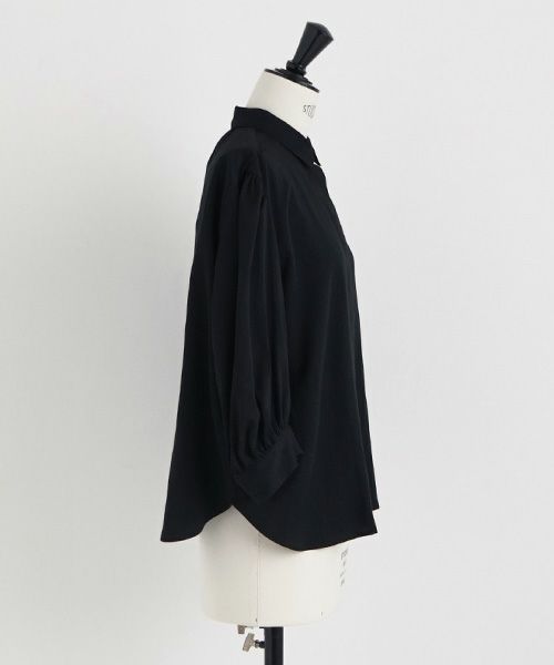 Mochi.モチ.organic cotton blouse [black/sa]