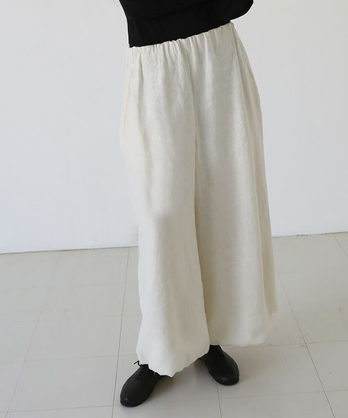 Mochi.モチ.gathered wide pants [off white]