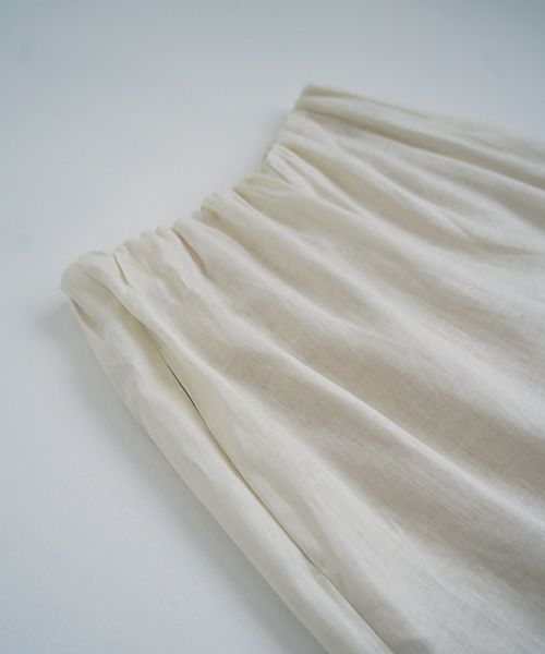 Mochi.モチ.gathered wide pants [off white]