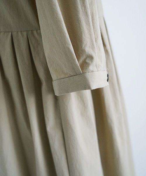 Mochi.モチ.button dress [beige]