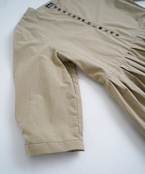 Mochi.モチ.button dress [beige]