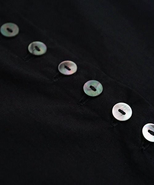 Mochi.モチ.button dress [black]