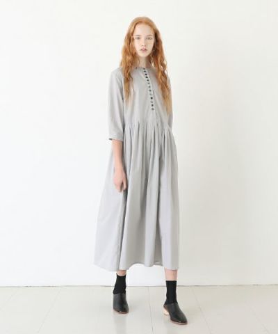 Mochi.モチ.button dress [silver]