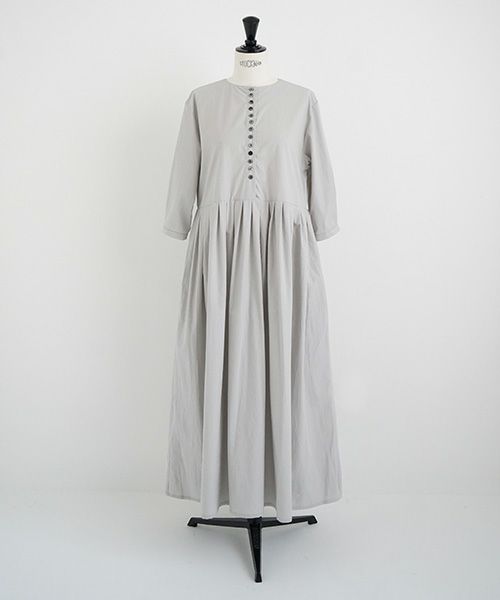 Mochi.モチ.button dress [silver]