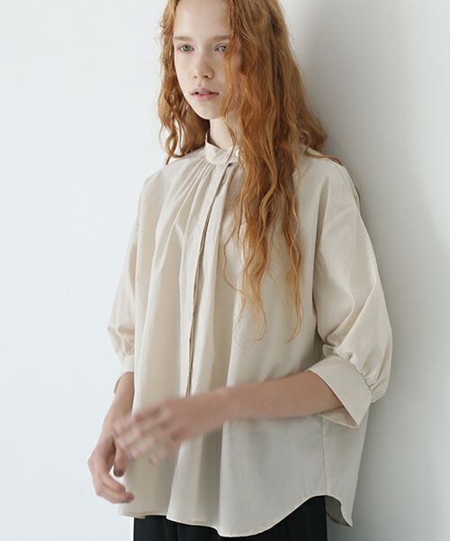 Mochi.モチ.gather blouse [ecru/sa]