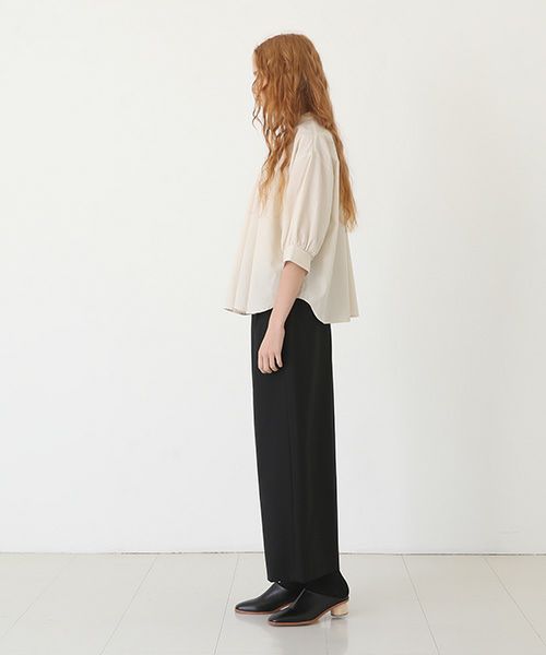 Mochi.モチ.gather blouse [ecru/sa]