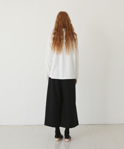 Mochi.モチ.mock neck long t-shirt [off white]