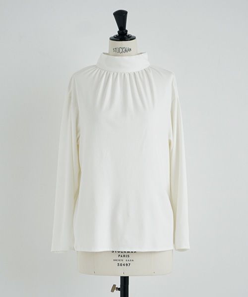 Mochi.モチ.mock neck long t-shirt [off white]