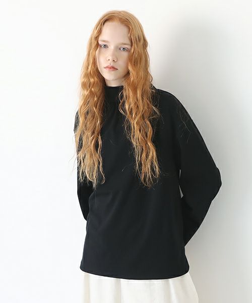 Mochi.モチ.mock neck long t-shirt [black]