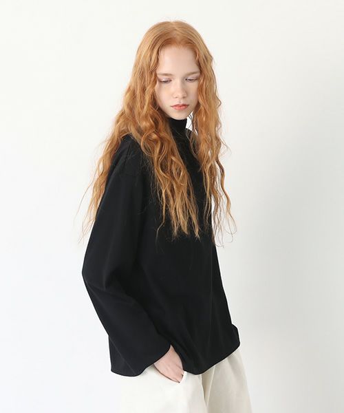 Mochi.モチ.mock neck long t-shirt [black]