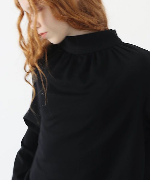 Mochi.モチ.mock neck long t-shirt [black]