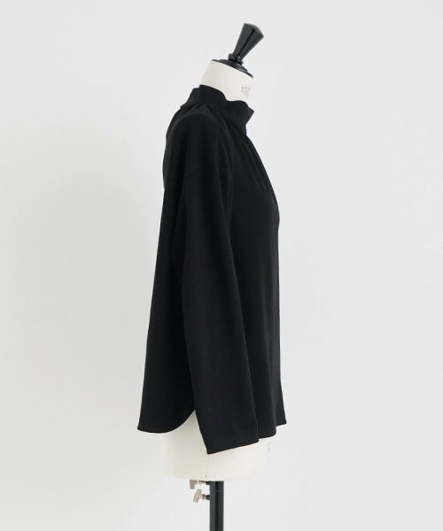 Mochi.モチ.mock neck long t-shirt [black]