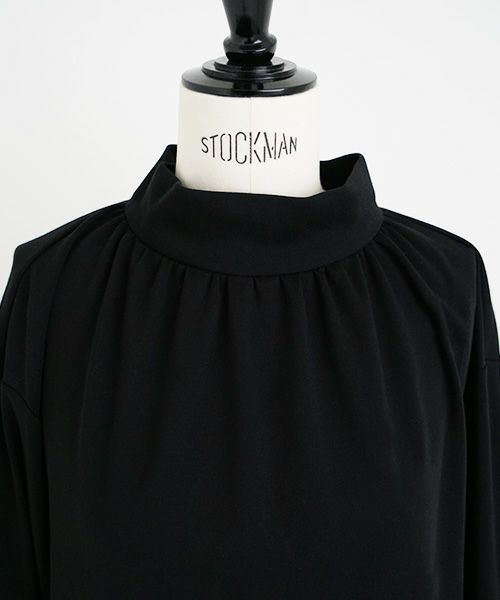 Mochi.モチ.mock neck long t-shirt [black]