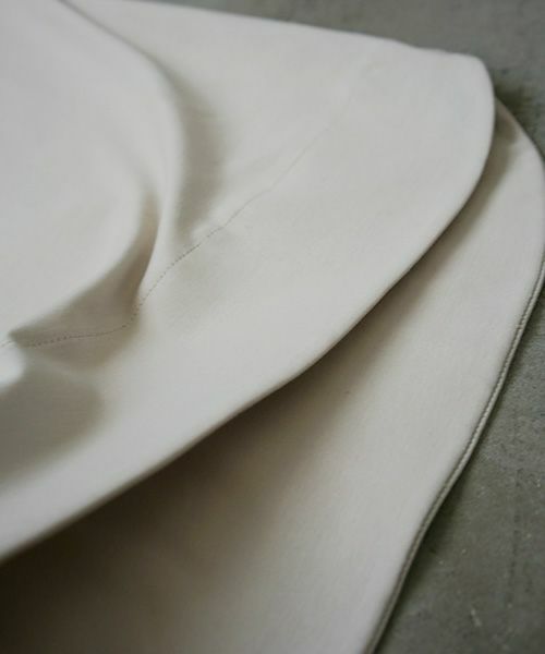 Mochi.モチ.suvin long sleeved t-shirt [greige]