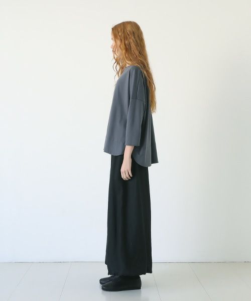 Mochi.モチ.suvin long sleeved t-shirt [charcoal gray]