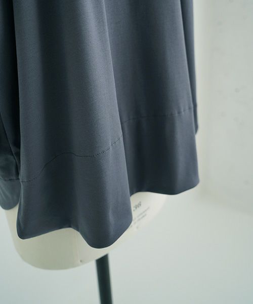 Mochi.モチ.suvin long sleeved t-shirt [charcoal gray]