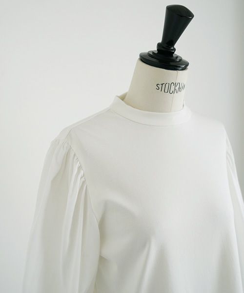 Mochi.モチ.volume sleeve tops [off white]