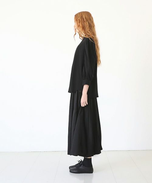 Mochi.モチ.volume sleeve tops [black]