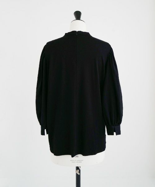Mochi.モチ.volume sleeve tops [black]