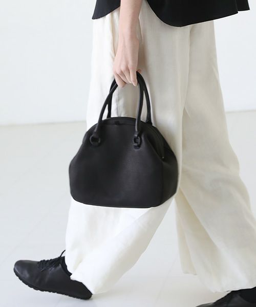 Mochi.モチ.mini gama bag [black]