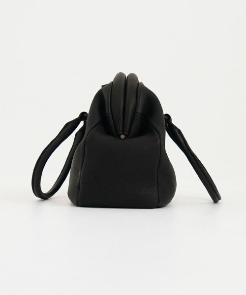 Mochi.モチ.mini gama bag [black]