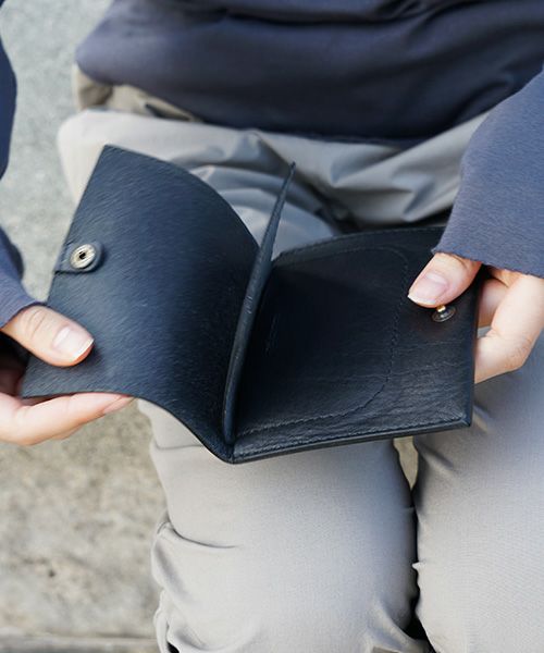nejicommu.ネジコミュ.MINI FLAP WALLET [BLACK]_