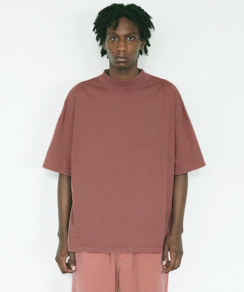 YOKO SAKAMOTO.ヨーコサカモト.YS - 23SS - 70 MOCK NECK T-SHIRT [RED]