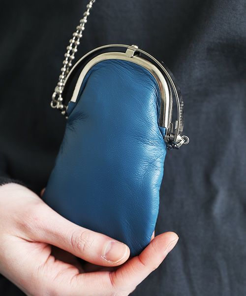 EDROBERTJUDSON.エドロバートジャドソン.CHAIN FRAME PURSE LAMB [B01WCO-05B  / 72/SAX]