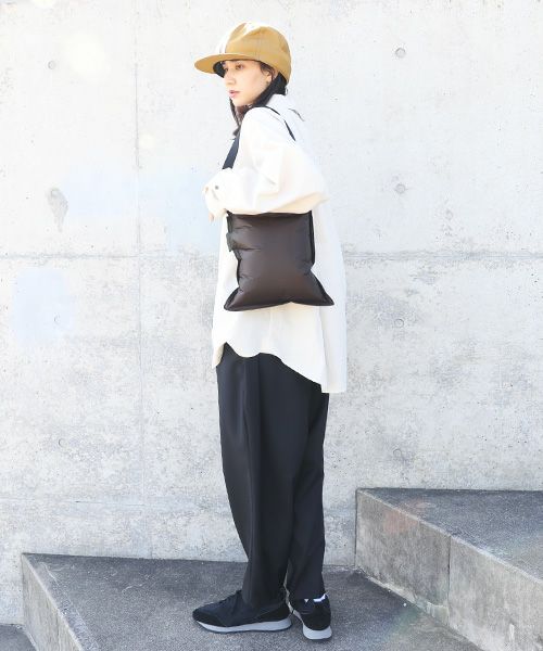 macromauro マクロマウロ.AIR BAG SHOULDER S [BROWN]_