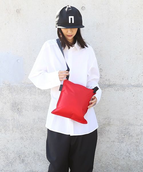 macromauro マクロマウロ.AIR BAG SHOULDER S [RED]_