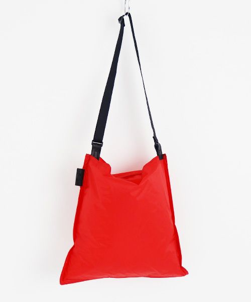 macromauro マクロマウロ.AIR BAG SHOULDER S [RED]_