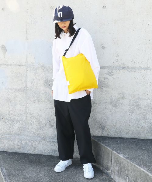 macromauro マクロマウロ.AIR BAG SHOULDER M [YELLOW]_