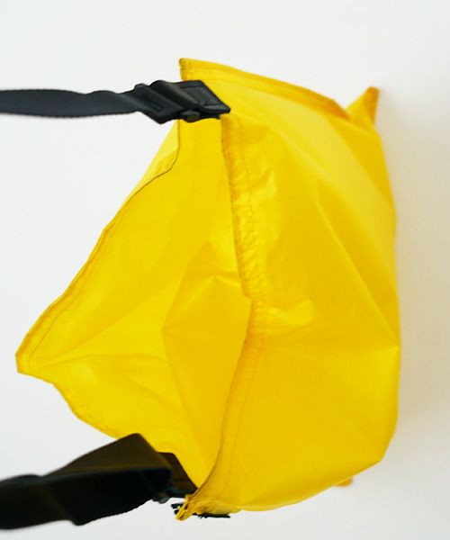 macromauro マクロマウロ.AIR BAG SHOULDER M [YELLOW]_