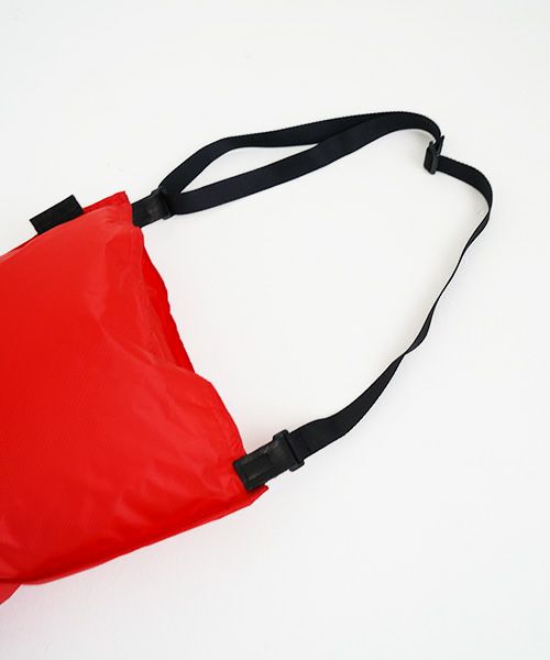 macromauro マクロマウロ.AIR BAG SHOULDER M [RED]_